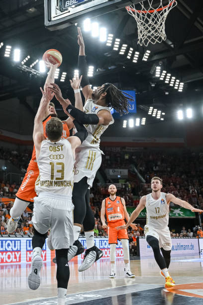 而这位前阿 而这位前阿