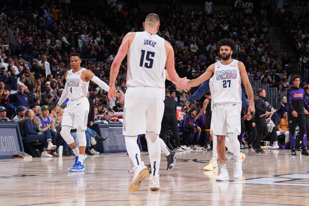 阿尔瓦雷斯 阿尔瓦雷斯